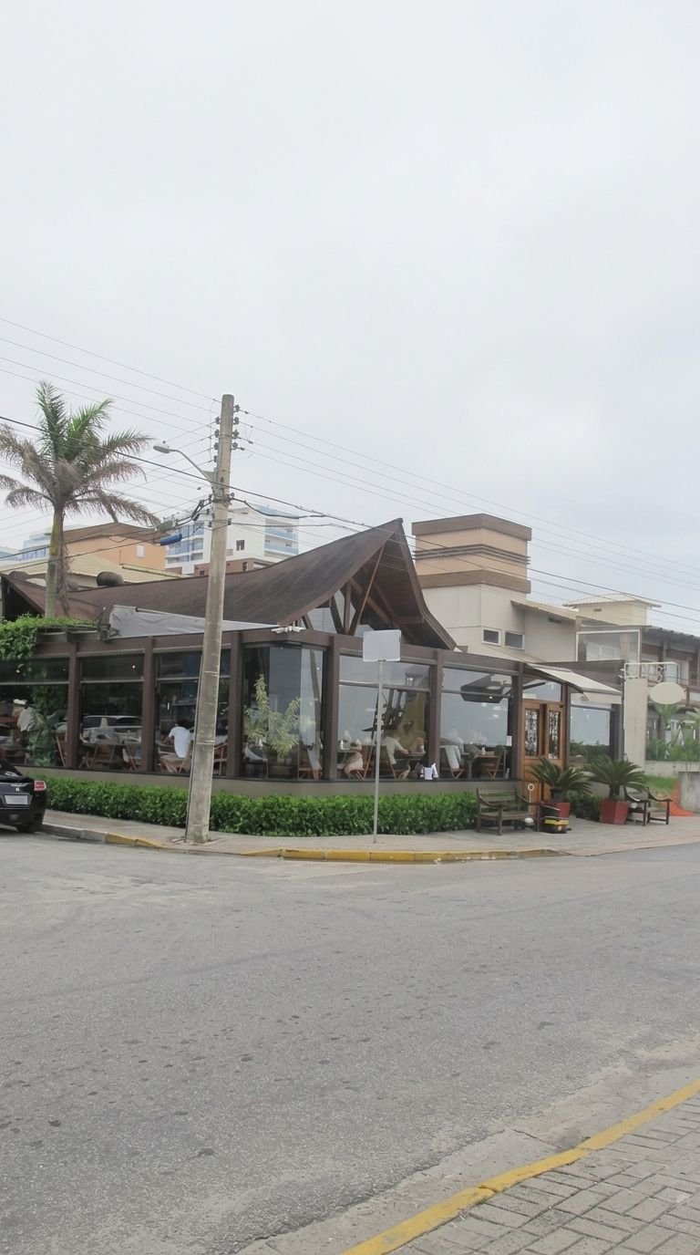 Movimento do bairro perto da praia